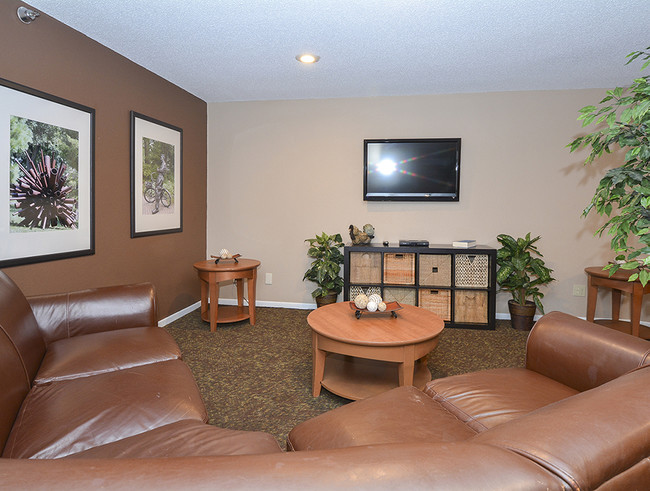 Arbor Landing Apartments in Shakopee, MN - Building Photo - Interior Photo