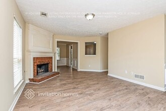 1725 Stoneoak Cir in Lawrenceville, GA - Building Photo - Building Photo