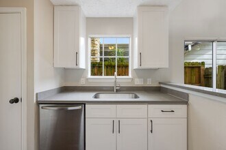 909 Littleport Ln in Channelview, TX - Building Photo - Building Photo