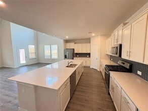 9817 Cherrywood Wy in Krugerville, TX - Building Photo - Building Photo