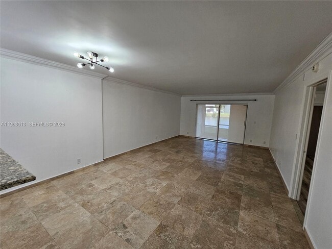 6575 W Oakland Park Blvd in Lauderhill, FL - Building Photo - Building Photo