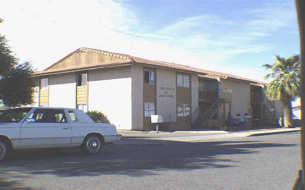 Erin Place in Phoenix, AZ - Building Photo - Building Photo