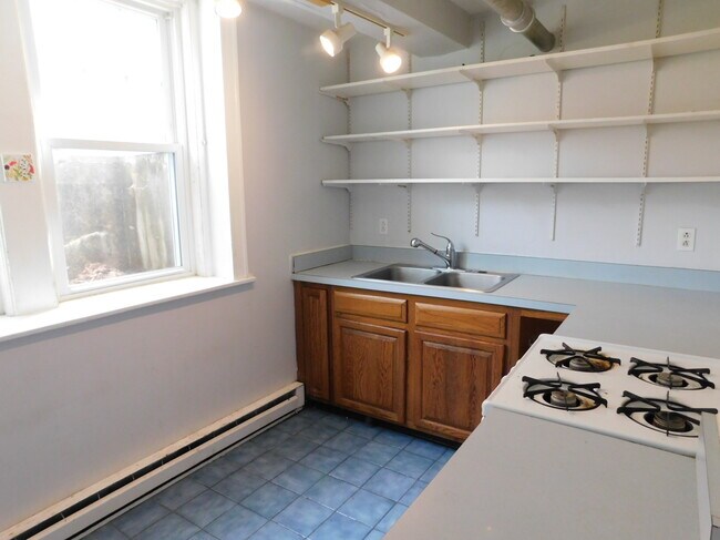 10 Avon St, Unit B1 in Cambridge, MA - Building Photo - Building Photo