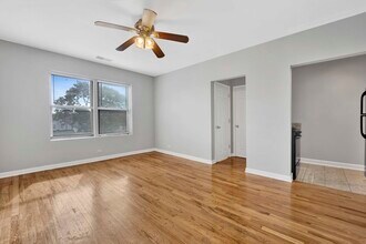 414 Walnut St in Maywood, IL - Building Photo - Building Photo