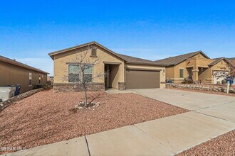 7417 Dewberry Dr in El Paso, TX - Building Photo - Building Photo