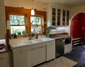 549 E Mendenhall St in Bozeman, MT - Building Photo - Building Photo