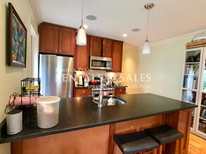31 Jamaica St, Unit 1 in Boston, MA - Building Photo - Building Photo