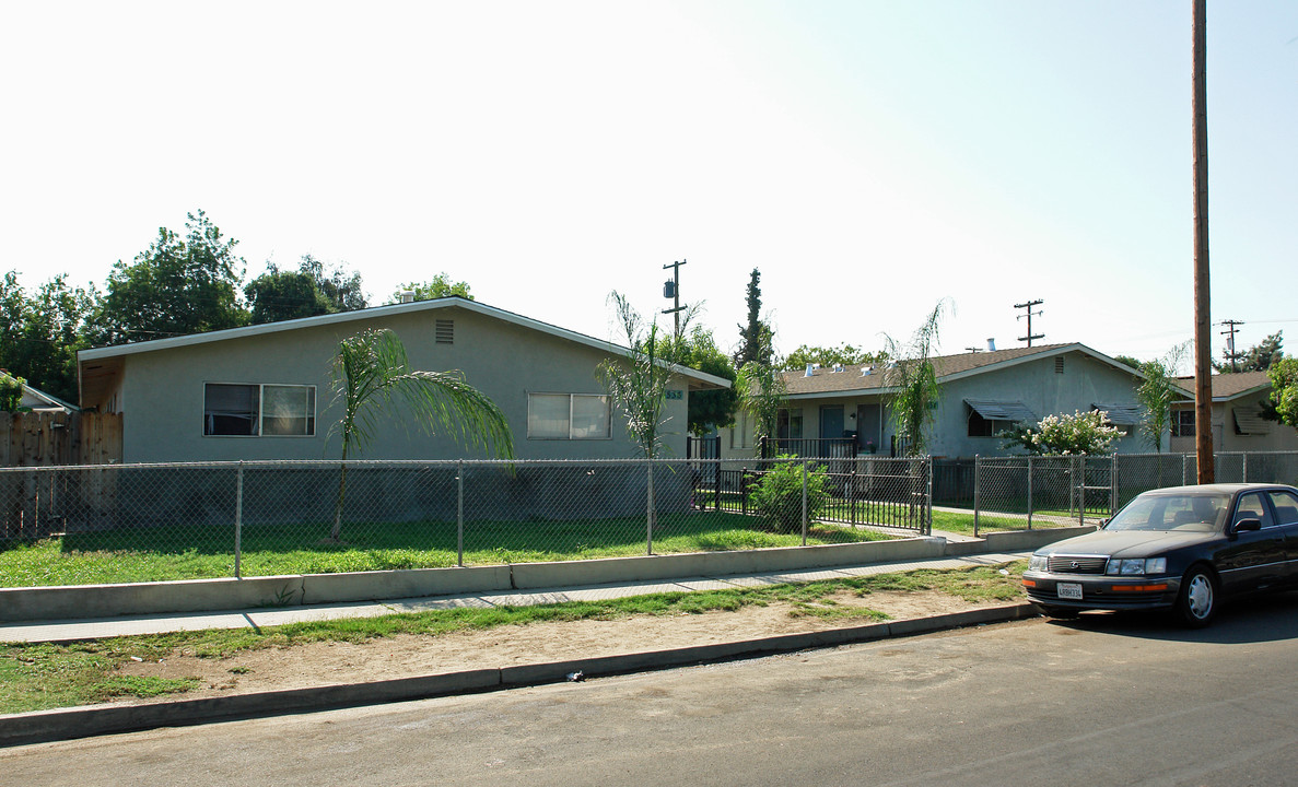 Fishers Villa Addition in Fresno, CA - Foto de edificio