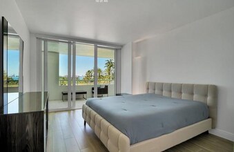 400 S Pointe Dr, Unit 409 in Miami Beach, FL - Building Photo - Building Photo