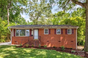 3714 Carlyle Dr in Charlotte, NC - Building Photo