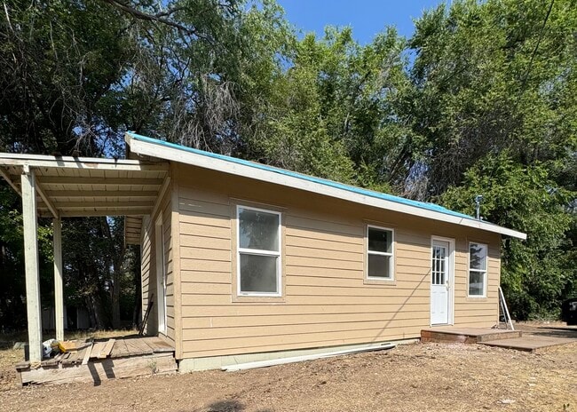 property at 202 N Keller Ave