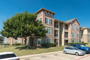 Providence at Marine Creek Apartment Homes in Fort Worth, TX - Building Photo