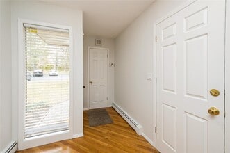 99 Brush Hollow Close in Rye Brook, NY - Building Photo - Building Photo