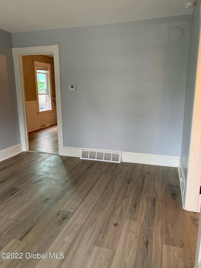 1270 Main St-Unit -1 in Schenectady, NY - Building Photo - Building Photo