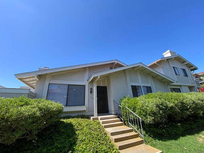 7741 Camino Noguera in San Diego, CA - Building Photo - Building Photo