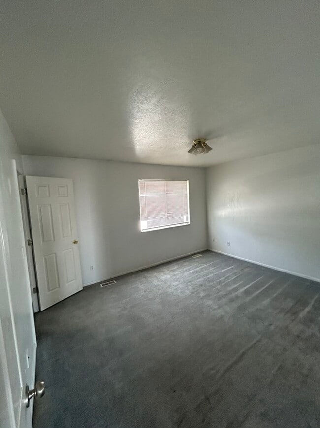 166 E 1800 N, Unit #2 in North Logan, UT - Building Photo - Building Photo
