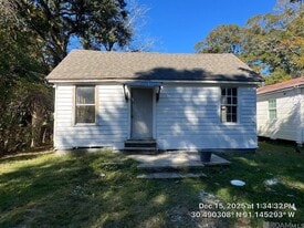 4433 Sherwood St in Baton Rouge, LA - Building Photo