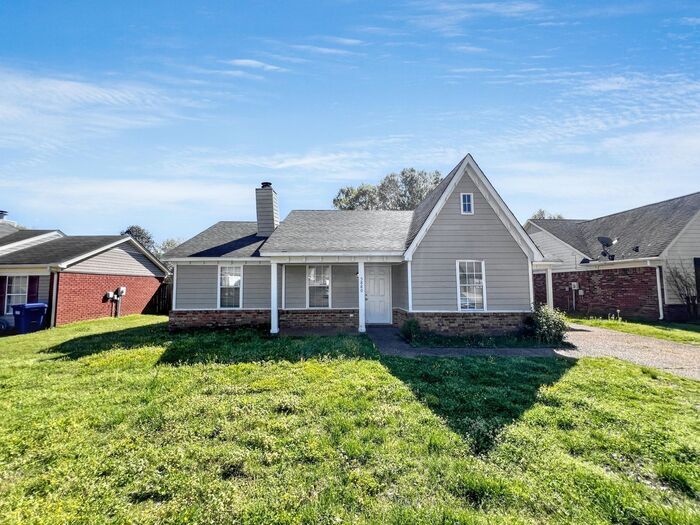 5880 Waverly Dr in Horn Lake, MS - Building Photo