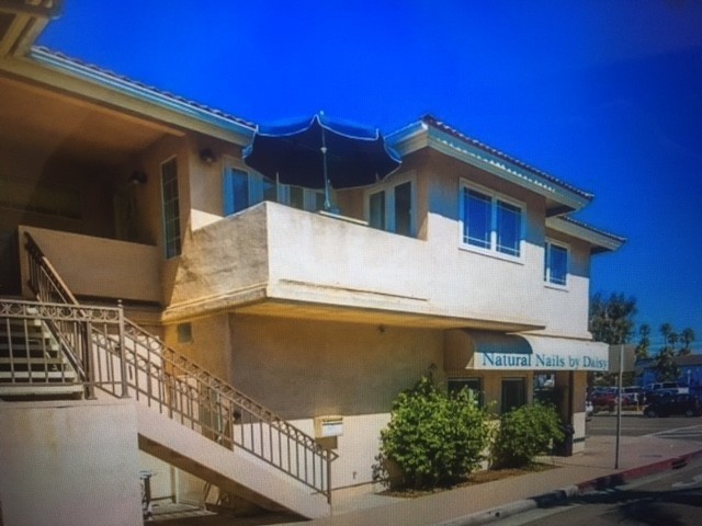 615 E Balboa Blvd in Newport Beach, CA - Building Photo