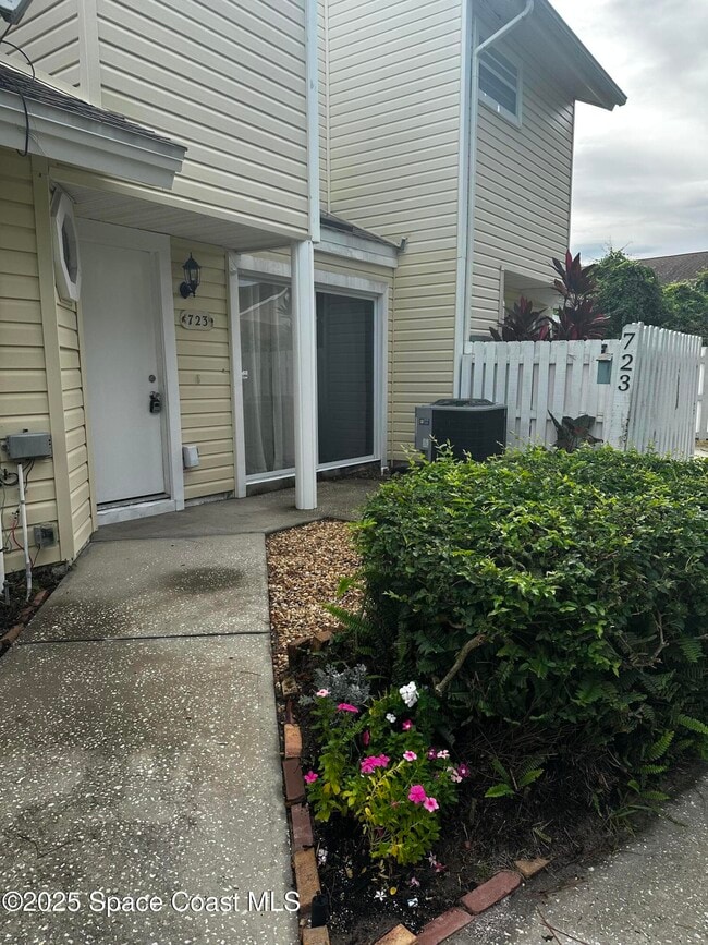 723 Players Ct in Melbourne, FL - Building Photo - Building Photo