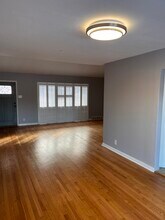 7445 Saleen Ct in University City, MO - Building Photo - Building Photo