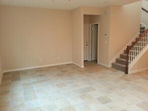 821 Equinox Loop in Lincoln, CA - Building Photo - Building Photo