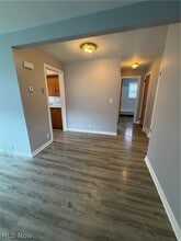 7227 Pennsylvania Ave in Youngstown, OH - Building Photo - Building Photo