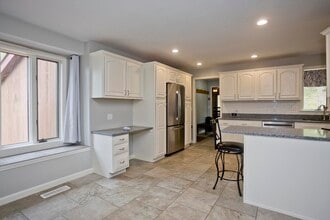 32 Zuell Hill Rd in Monson, MA - Building Photo - Building Photo