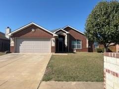 2628 Castle Pines Dr in Burleson, TX - Building Photo