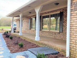 4135 Matt Hwy in Cumming, GA - Building Photo - Building Photo