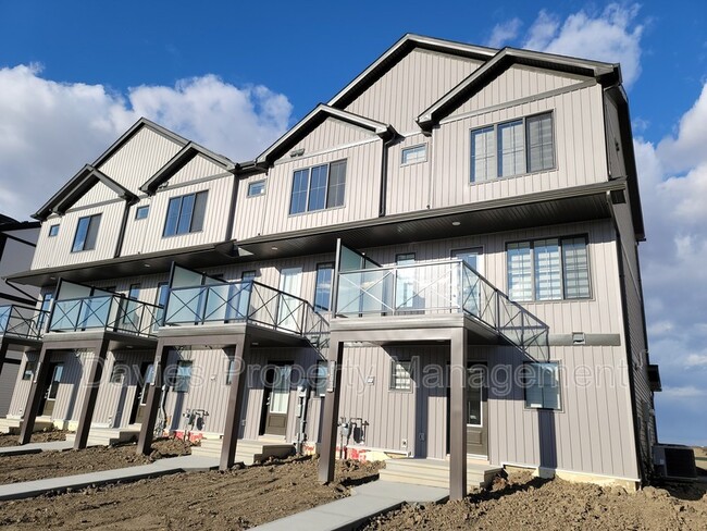 property at 1107 Cy Becker Rd NW