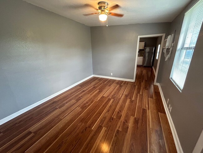 2319 Observation Dr in San Antonio, TX - Foto de edificio - Building Photo