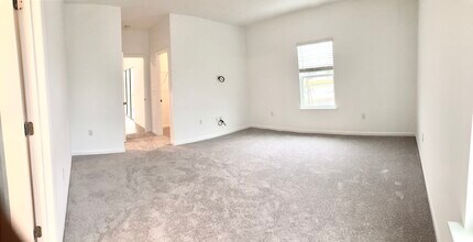 3511 NE 38th Ln in Ocala, FL - Building Photo - Building Photo