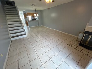 5710 Bratton Dr in Tampa, FL - Building Photo - Building Photo