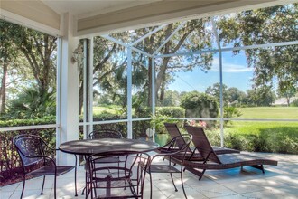 7947 Whitebridge Glen in University Park, FL - Building Photo - Building Photo
