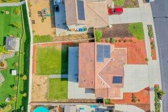32184 Rambling Ct in Winchester, CA - Building Photo - Building Photo