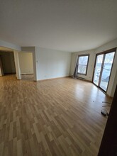 4400 W Shamrock Ln in McHenry, IL - Foto de edificio - Building Photo