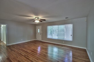 2107 High Rd in Tallahassee, FL - Building Photo - Building Photo
