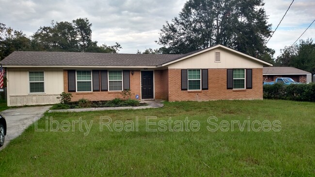 property at 626 2nd St