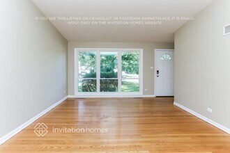 1902 E Evergreen St in Wheaton, IL - Building Photo - Building Photo