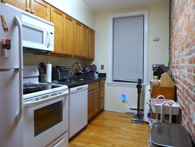67 Saint Botolph St, Unit 4 in Boston, MA - Building Photo - Building Photo