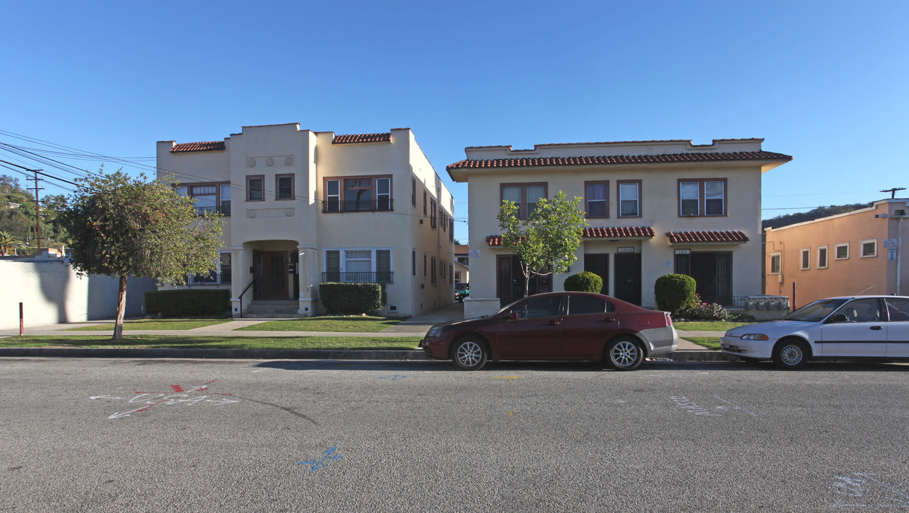 117-121 E Avenue 44 in Los Angeles, CA - Building Photo