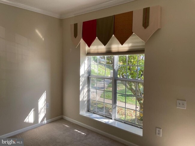 property at 7140 Westfield Ct