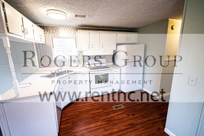 321 Hidden Lk in Kittrell, NC - Building Photo - Building Photo