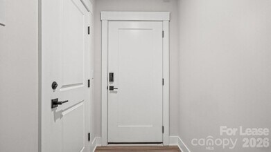 2025 Clarksdale Dr in Charlotte, NC - Building Photo - Building Photo