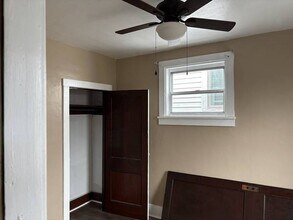 505 1/2 Jackson Ave in Vandergrift, PA - Building Photo - Building Photo