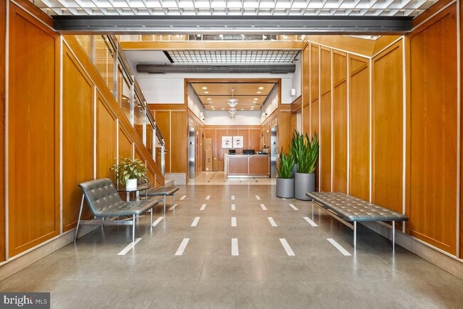 property at 1133 14th St NW