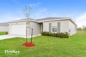 4057 SW McIntyre St in Port St. Lucie, FL - Building Photo - Building Photo