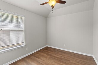 314 Broken Pine Ct in Conroe, TX - Building Photo - Building Photo