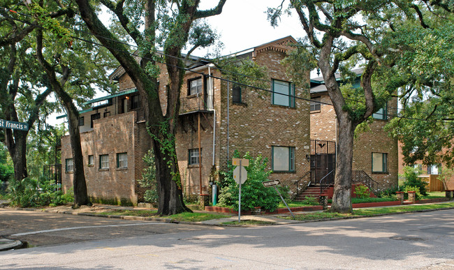 St. Francis Apartments in Mobile, AL - Foto de edificio - Building Photo